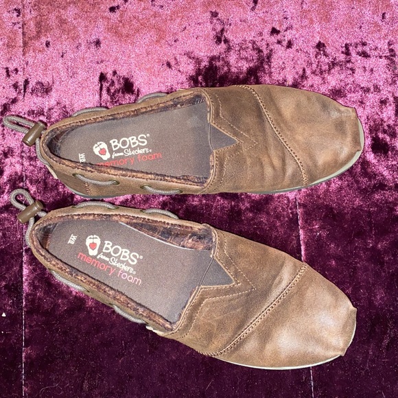 Woman’s BOB’s - Picture 5 of 7